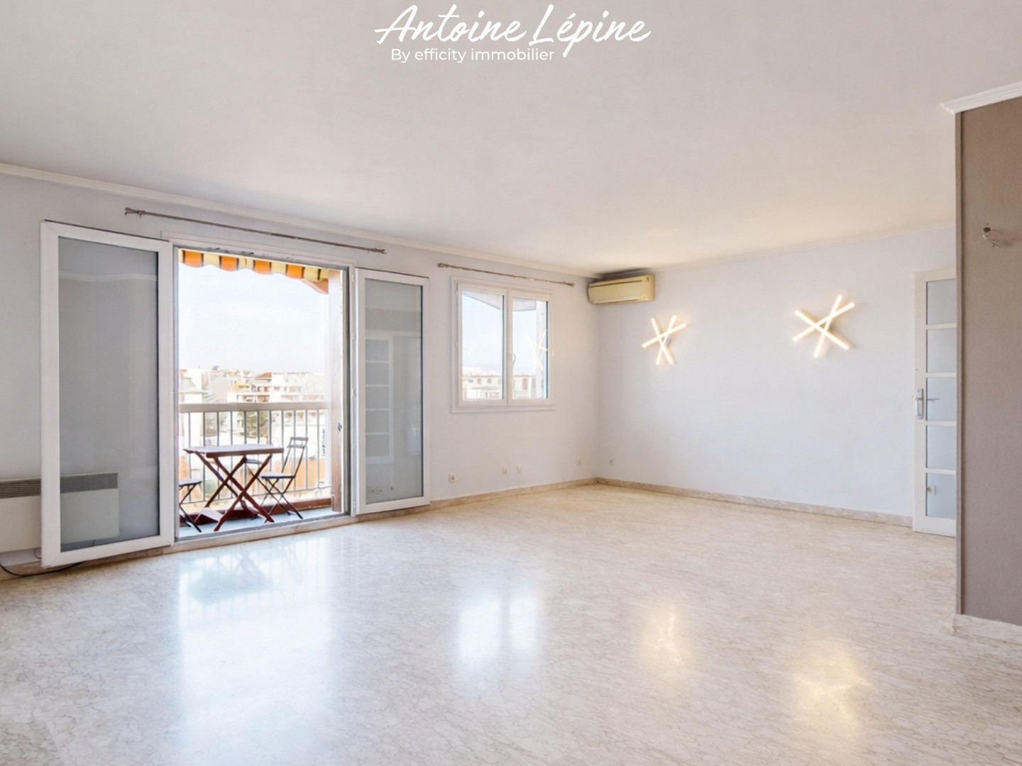 Appartement à vendre - 5 pièces - 114m2 - Villeurbanne (69100)