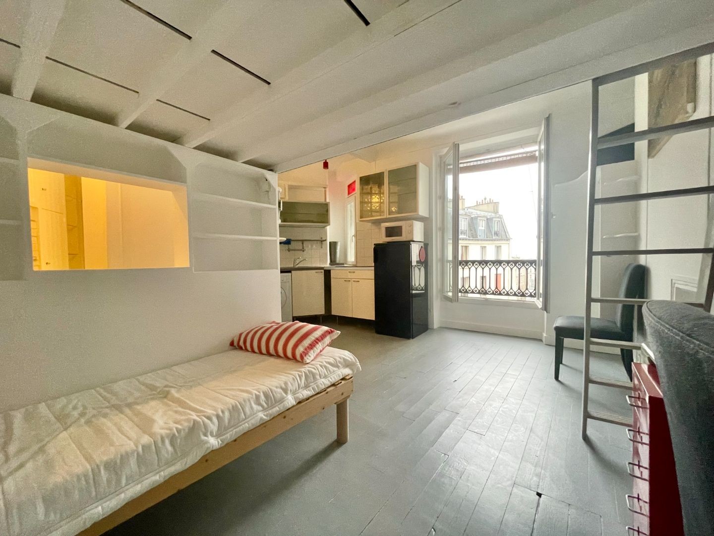 Appartement à vendre - 1 pièce - 24m2 - Paris (75019)