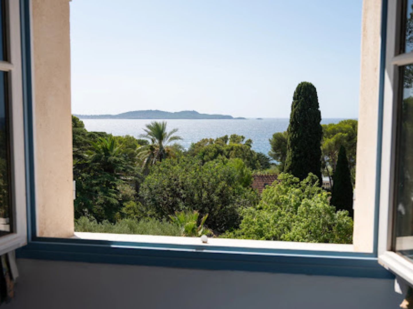Maison à vendre - 10 pièces - 383m2 - Hyères (83400)