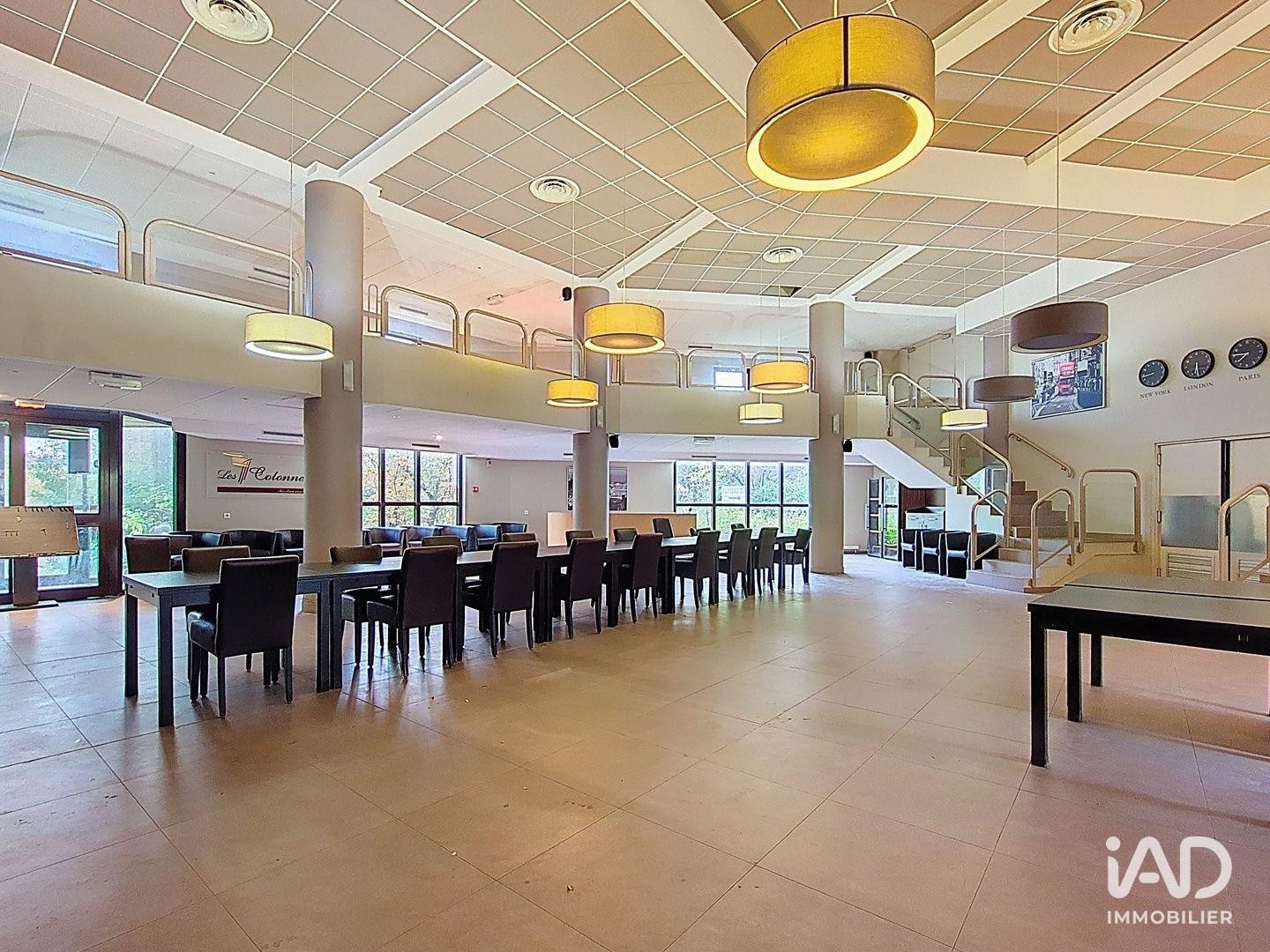 Magasin à vendre - 13000m2 - Pontault-Combault (77340)