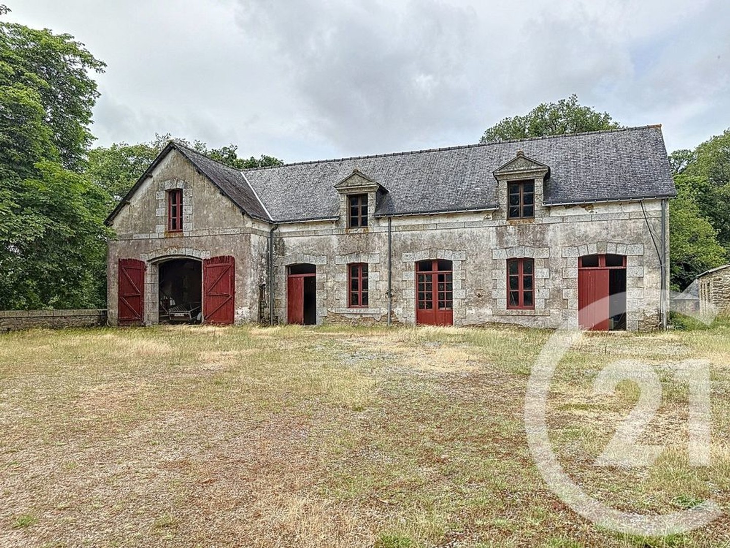 Maison à vendre - 421m2 - Saint-Jean-La-Pot... (56350)