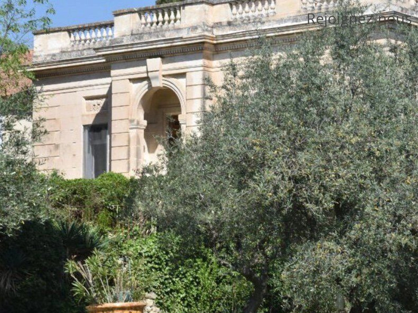 Maison à vendre - 14 pièces - 500m2 - Tarascon (13150)