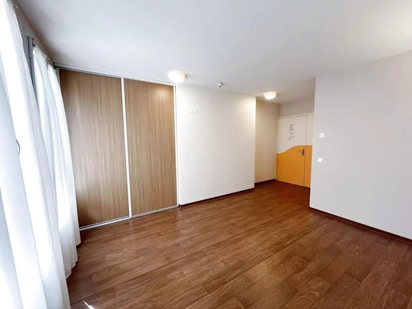 Immeuble à vendre - 10 pièces - 290m2 - Léognan (33850)