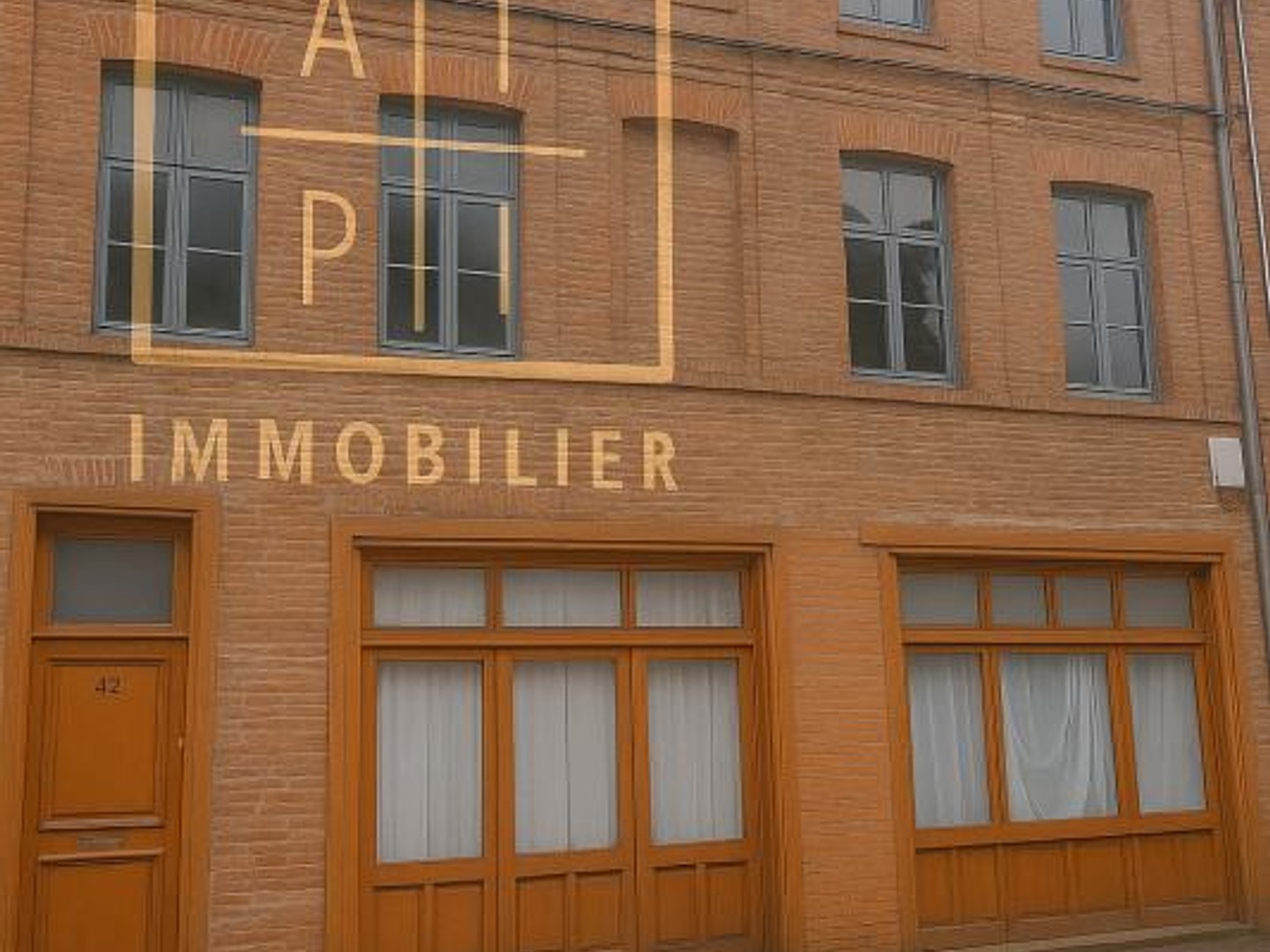 ATPI EXCLUSIVITÉ!! LILLE IMMEUBLE À RÉNOVER 240 000€ FAI . 150 m² HAB.+JARDIN