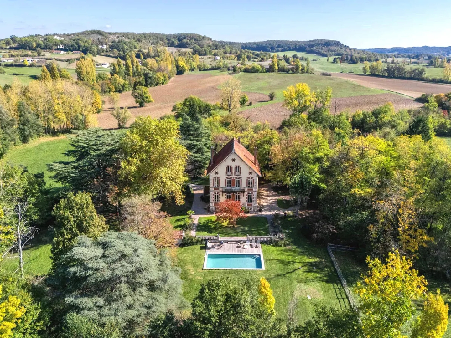 Maison 15 pièces 342 m²