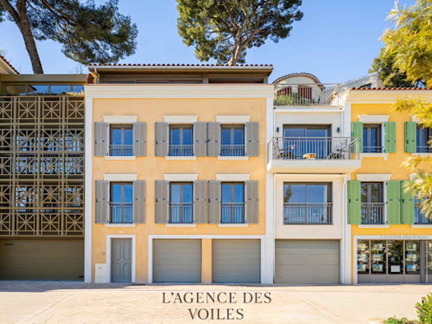 Appartement à vendre - 6 pièces - 233m2 - Sanary-Sur-Mer (83110)