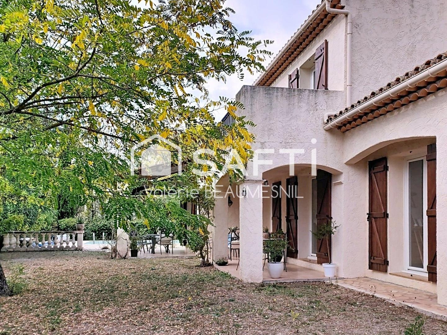 Maison à vendre - 6 pièces - 165m2 - Bagnols-En-Forêt (83600)