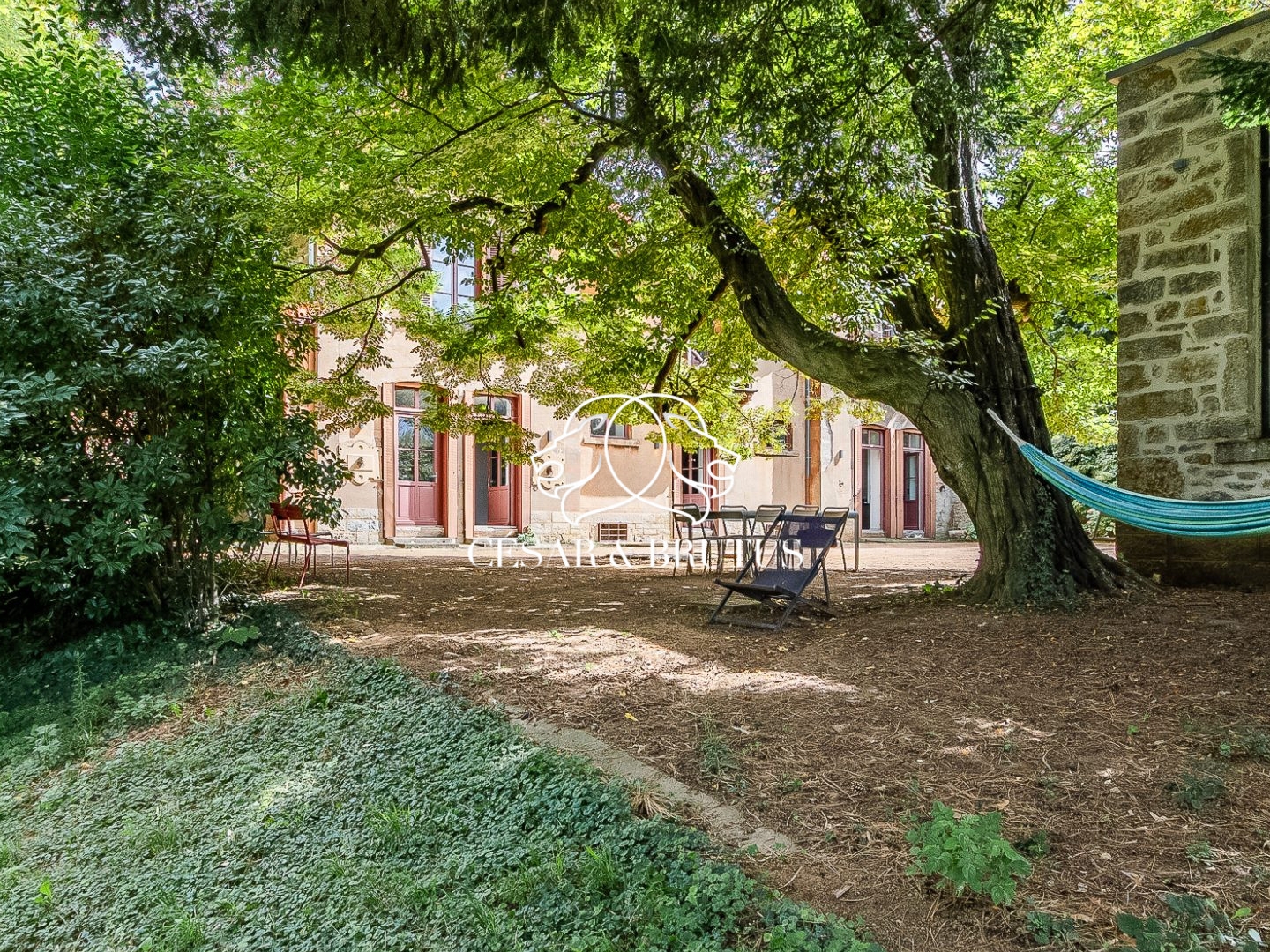 Maison à vendre - 10 pièces - 400m2 - Saint-Germain-Au-... (69650)