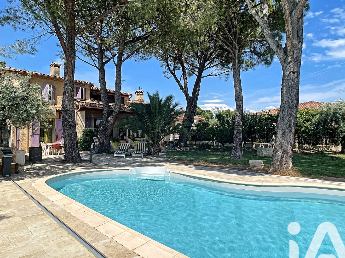 Maison à vendre - 5 pièces - 164m2 - Aubignan (84810)