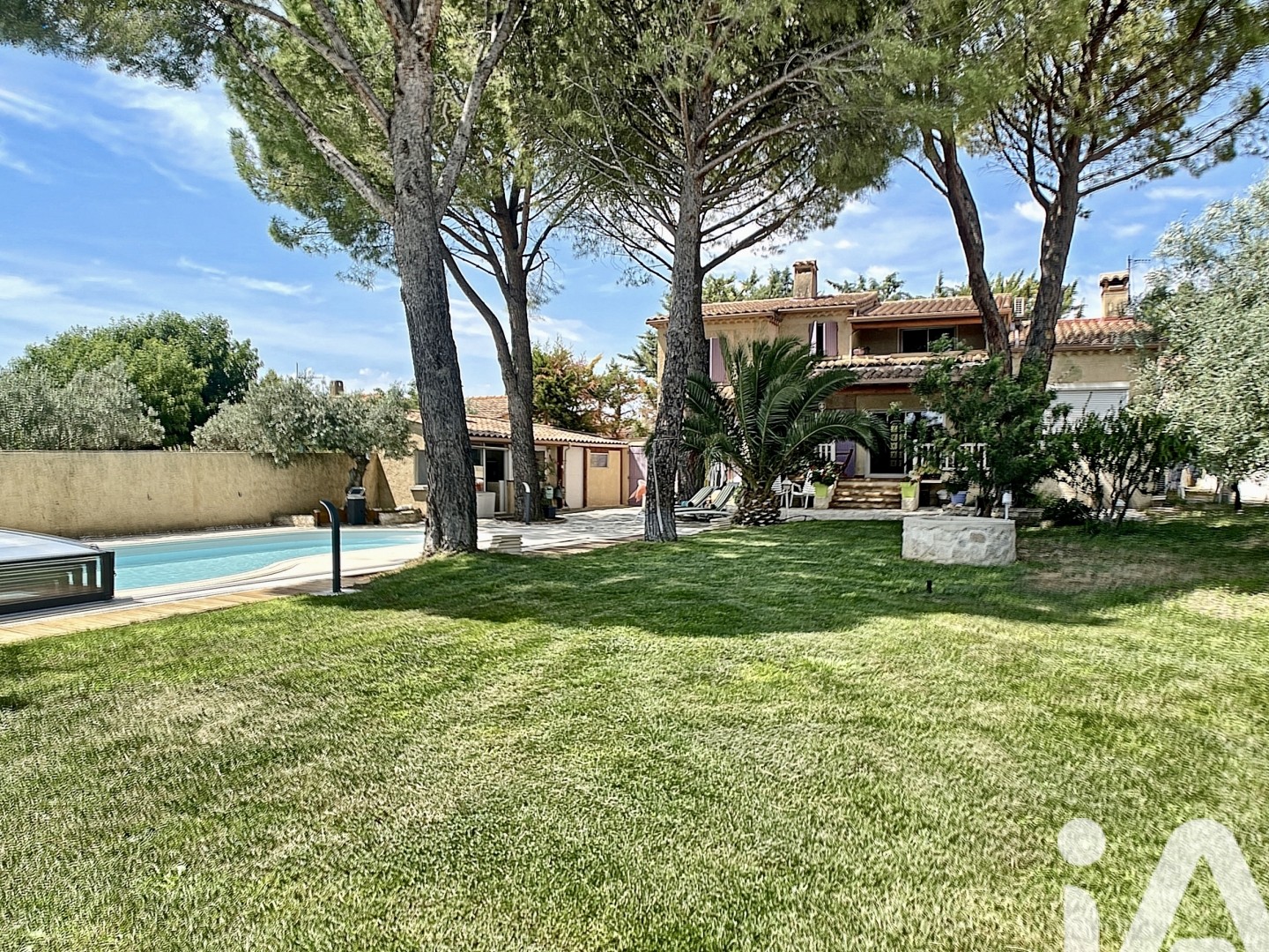 Maison à vendre - 5 pièces - 164m2 - Aubignan (84810)