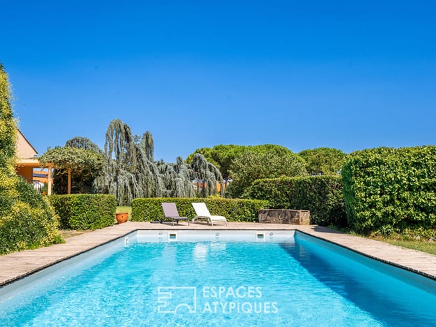 Villa d'architecte au charme intemporel dans un secteur recherché
