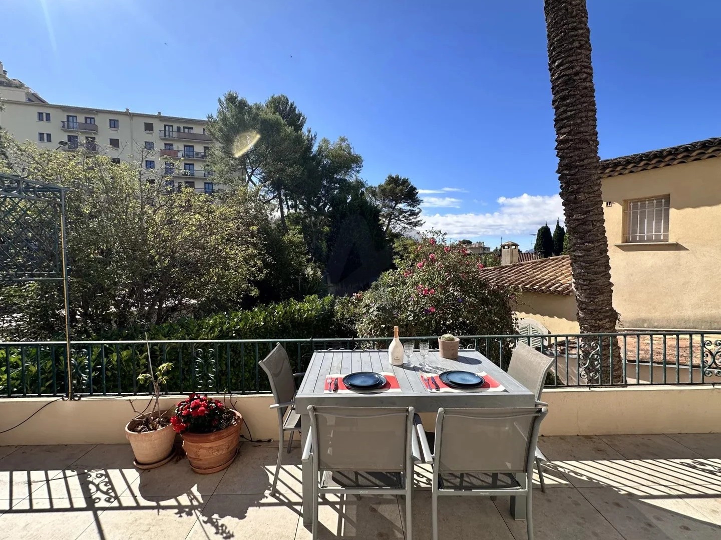 Maison à vendre - 5 pièces - 145m2 - Le Cannet (06110)