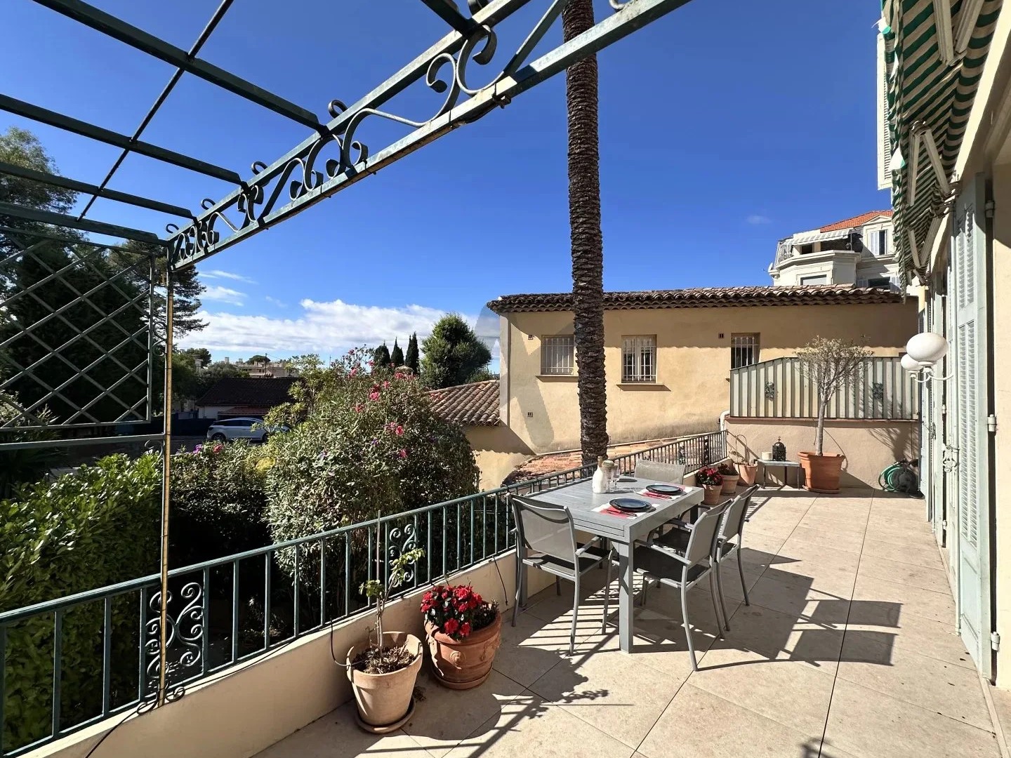 Maison à vendre - 5 pièces - 145m2 - Le Cannet (06110)