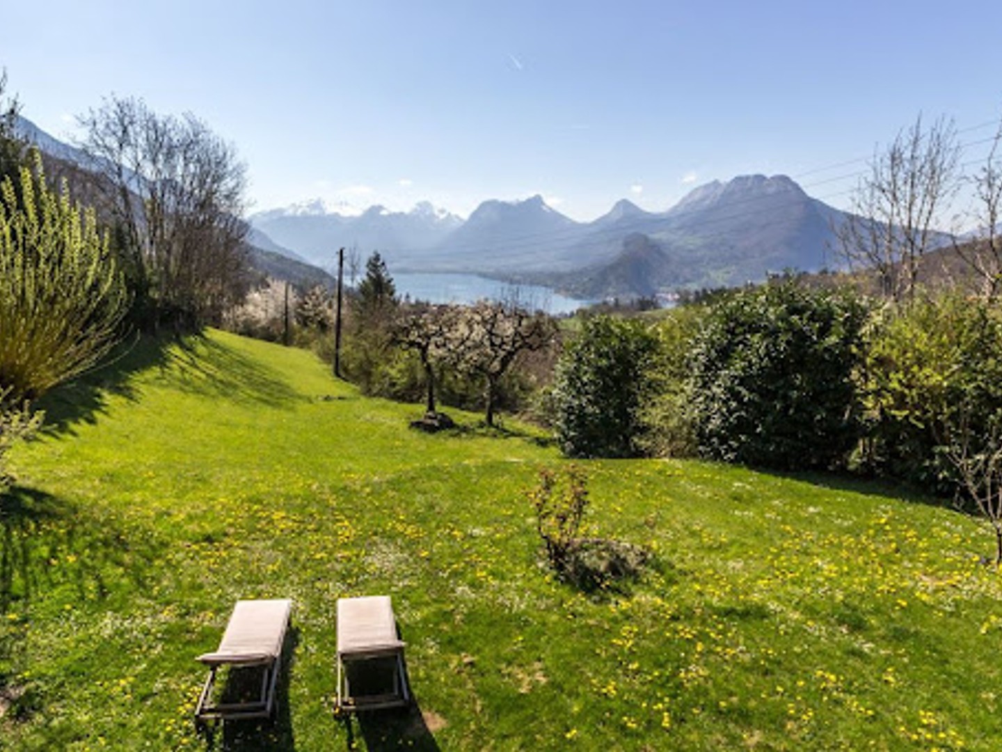 Maison à vendre - 6 pièces - 214m2 - Talloires-Montmin (74290)