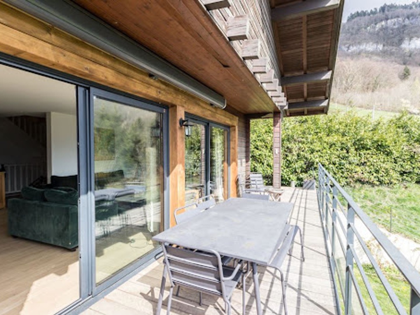 Maison à vendre - 6 pièces - 214m2 - Talloires-Montmin (74290)