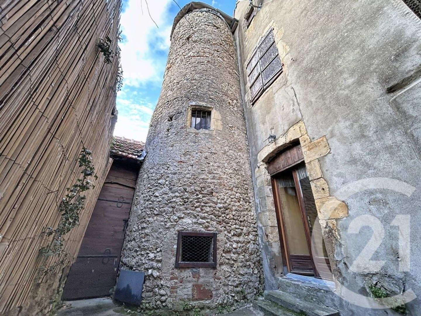 Maison à vendre - 3 pièces - 109m2 - Varennes-Sur-Allier (03150)