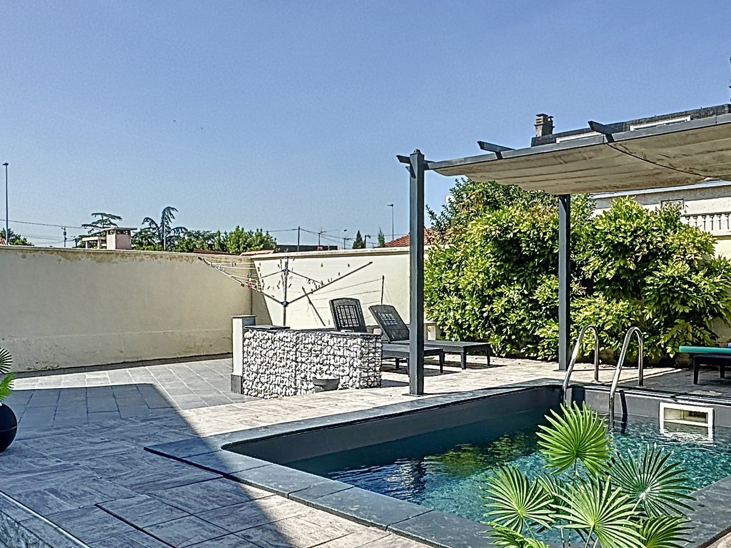 Maison à vendre - 5 pièces - 135m2 - Saint-Fons (69190)