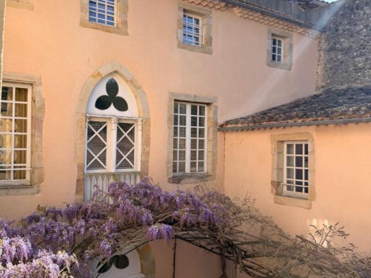 EXCLUSIVITE LIMOUX - MURS , MONASTERE , GITES, HERBERGEMENT , SEMINAIRE