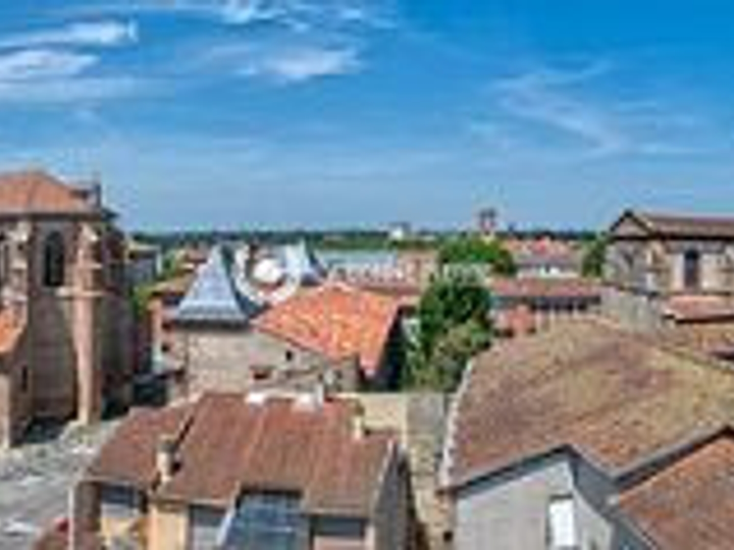 Immeuble à vendre - 752m2 - La Tour-Du-Crieu (09100)