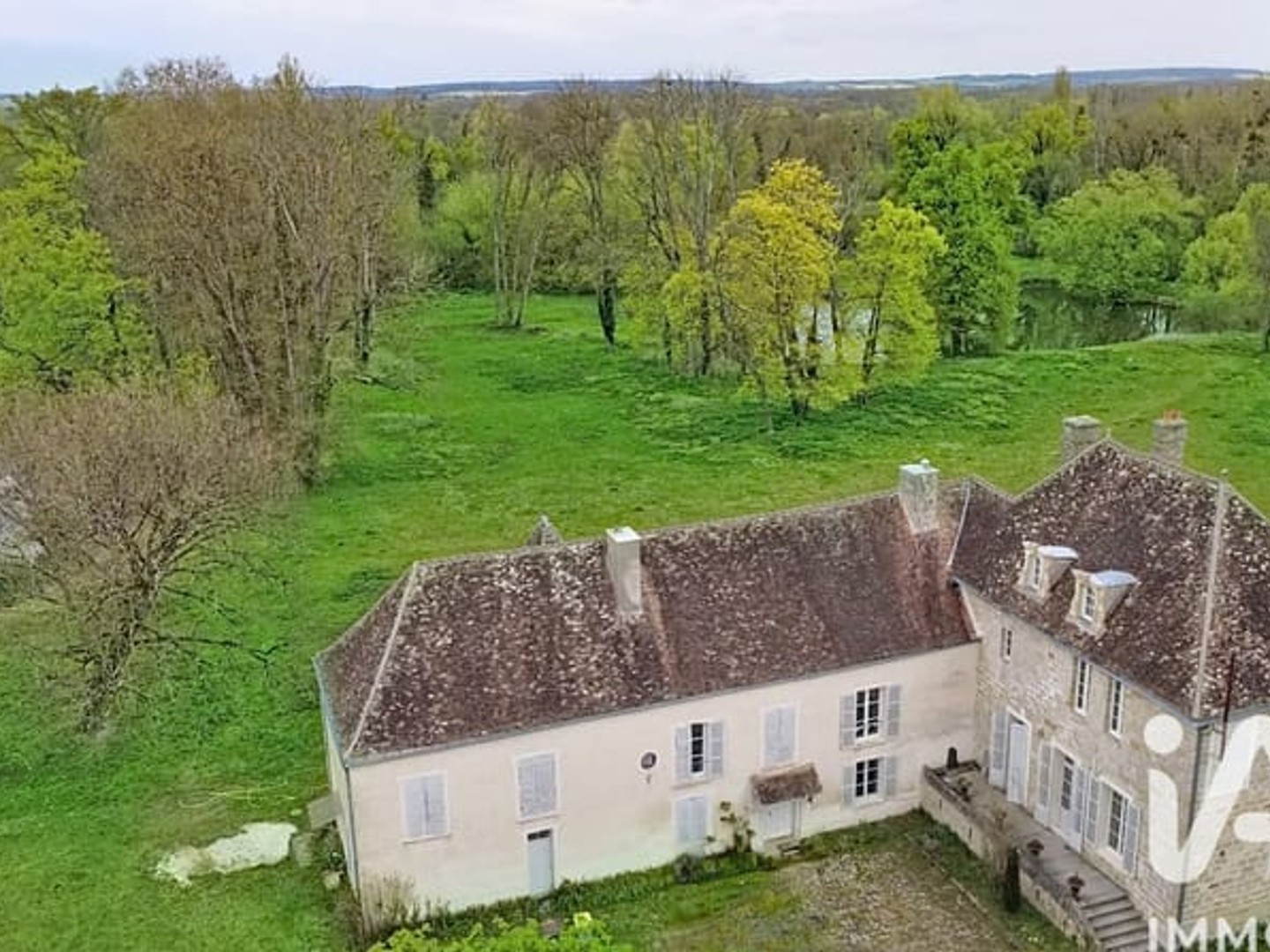 Maison à vendre - 9 pièces - 482m2 - Bazoches-Lès-Bray (77118)