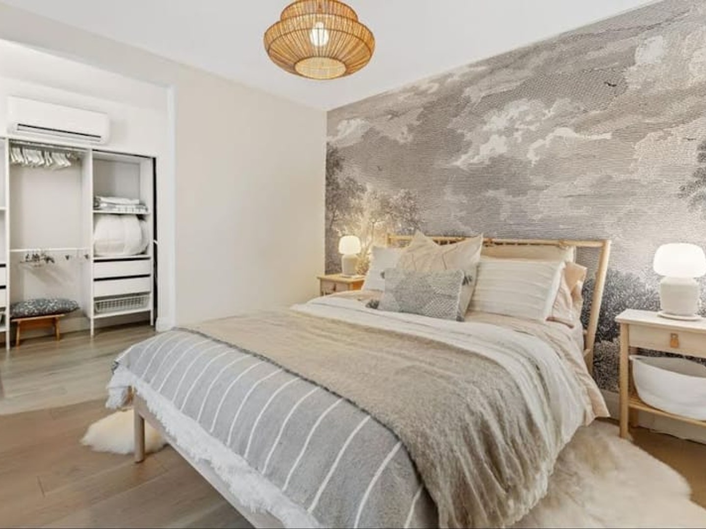 Appartement à vendre - 4 pièces - 127m2 - Uzès (30700)