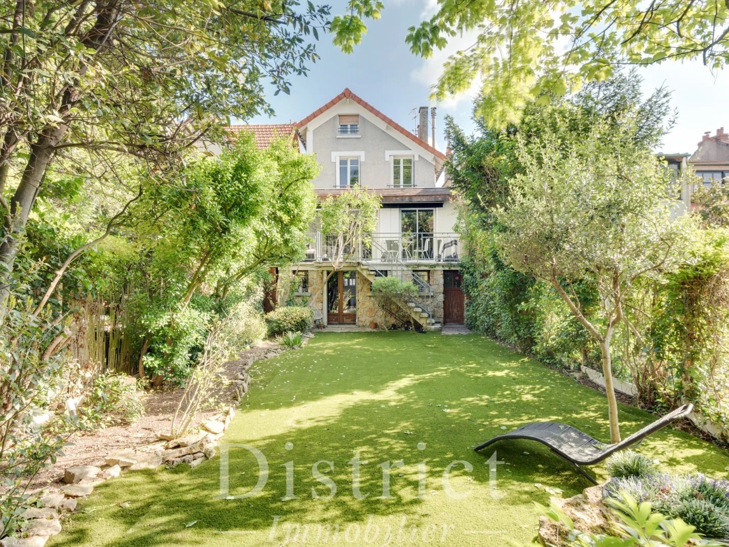 Maison à vendre - 8 pièces - 198m2 - Issy-Les-Moulineaux (92130)