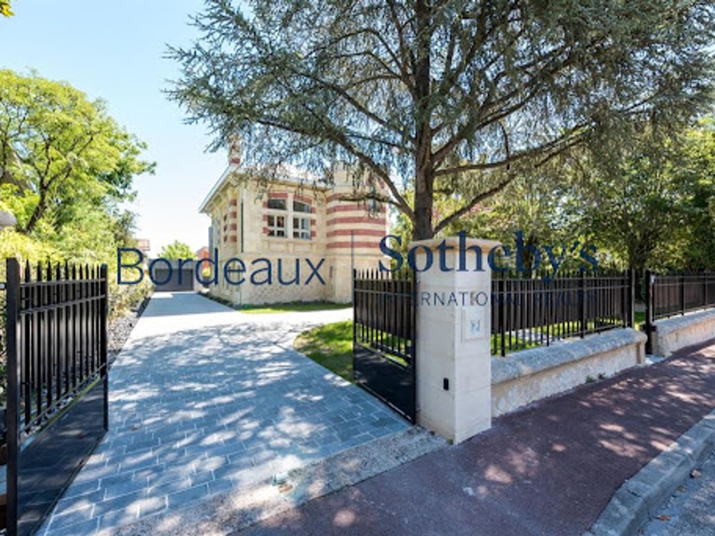 Maison 6 pièces 210 m²