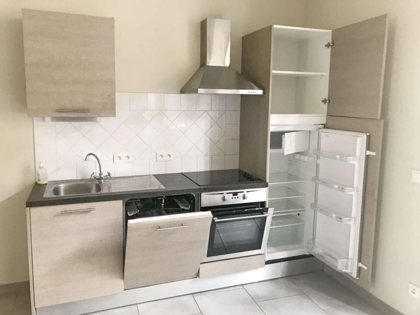 Appartement à vendre - 4 pièces - 96m2 - Pézenas (34120)