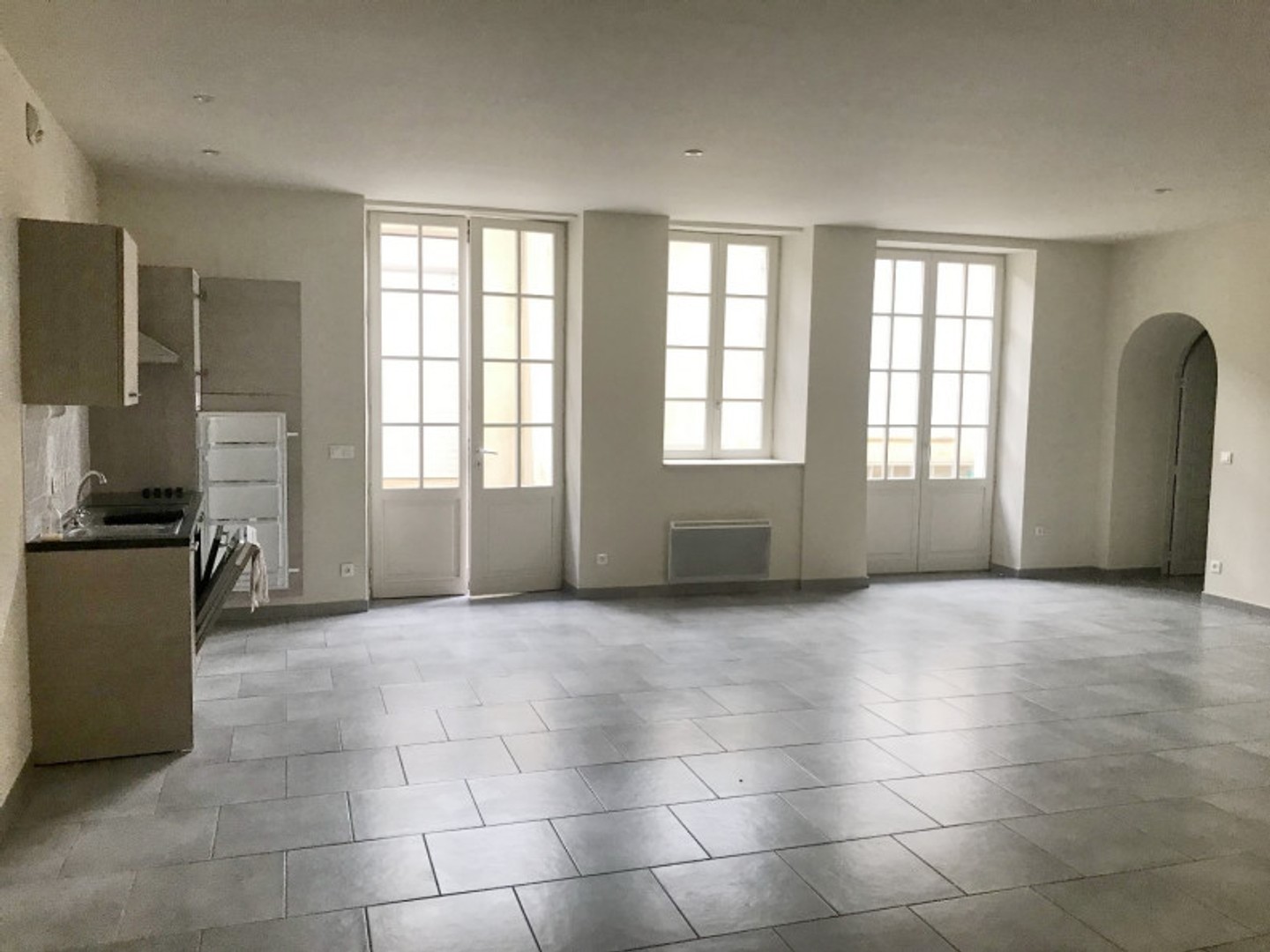 Appartement à vendre - 4 pièces - 96m2 - Pézenas (34120)