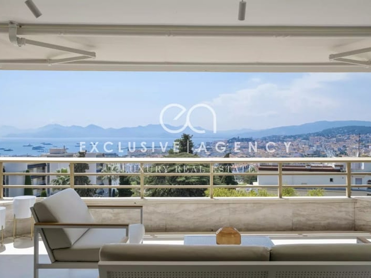 Cannes Californie Appartement de prestige 4 pièces 100m² vue mer panoramique et terrasse