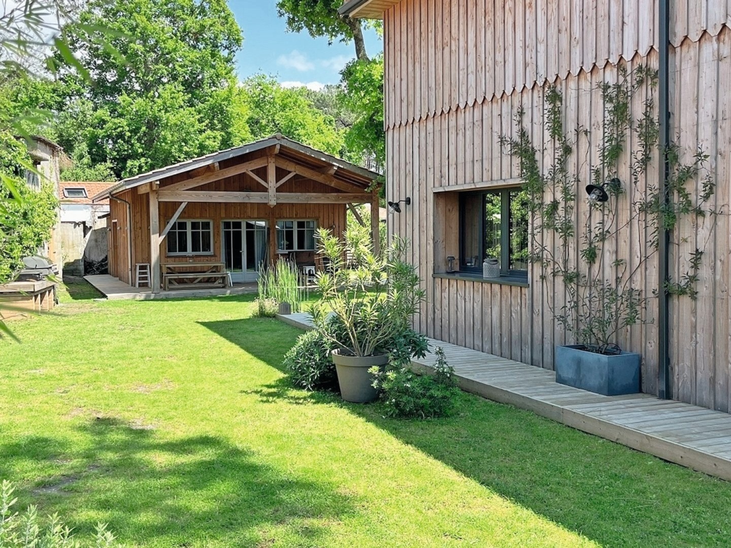 ENSEMBLE IMMOBILIER PIQUEY