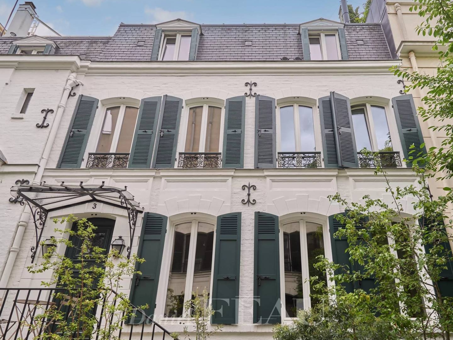 Maison à vendre - 7 pièces - 200m2 - Paris 16e (75016)