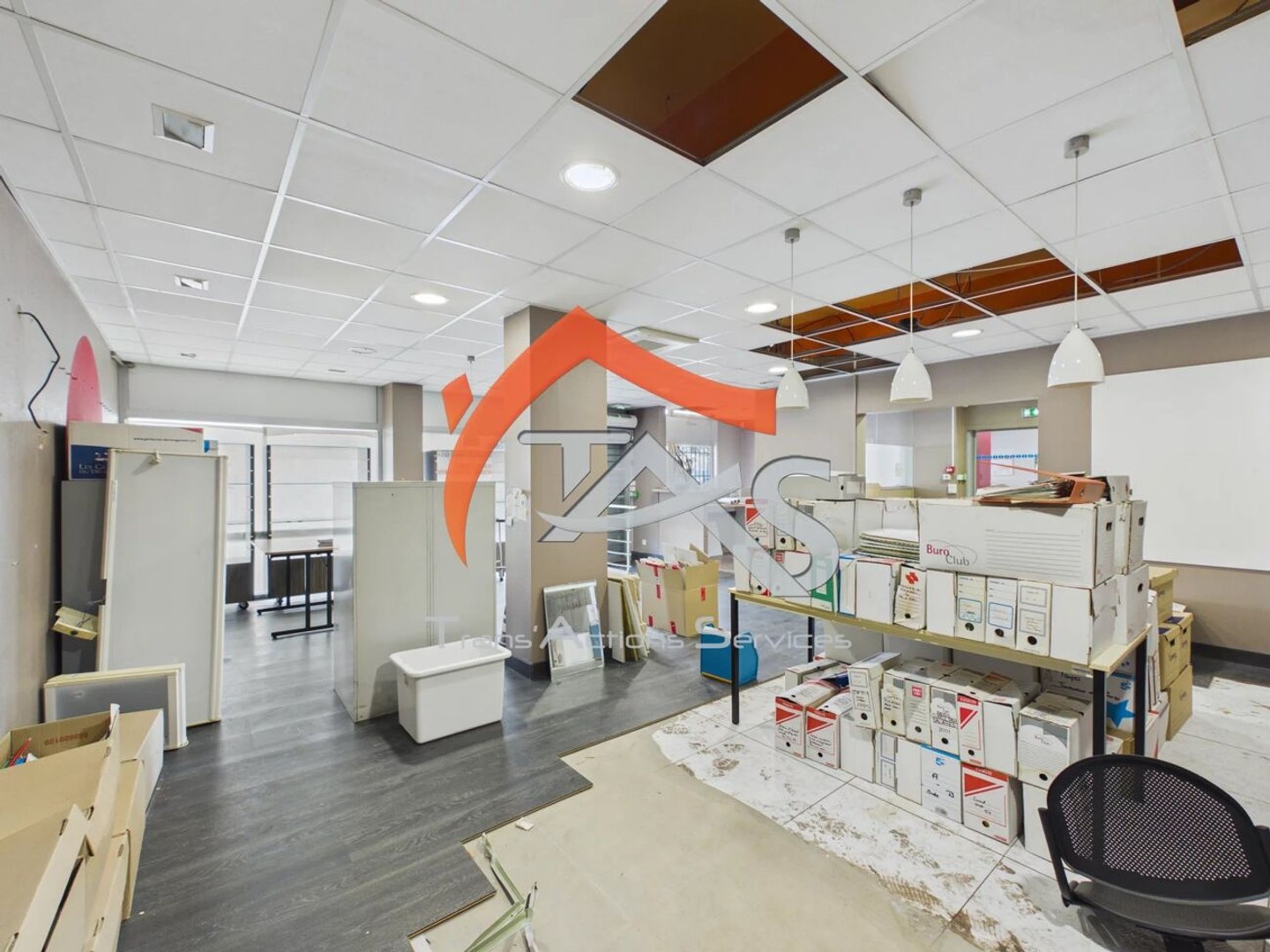Magasin à vendre - 994m2 - Saint-Étienne (42000)