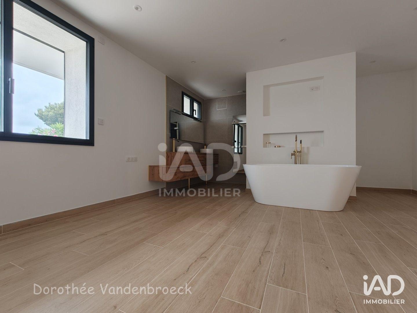 Maison à vendre - 4 pièces - 150m2 - Istres (13800)