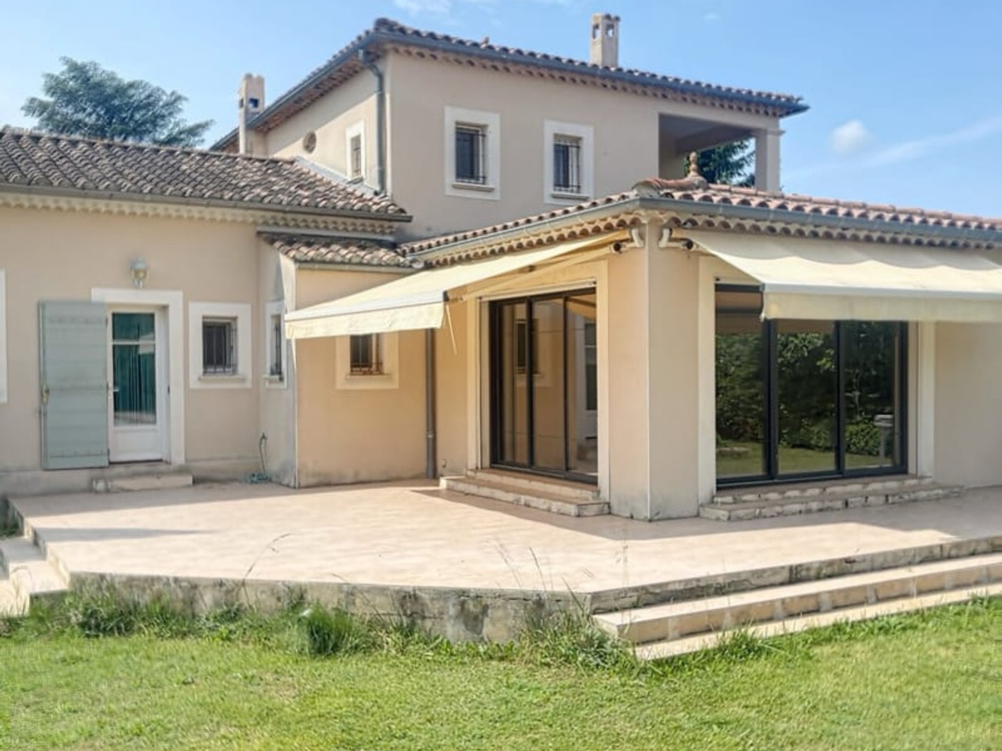 Maison à vendre - 7 pièces - 210m2 - Saint-Étienne-Du-... (13103)