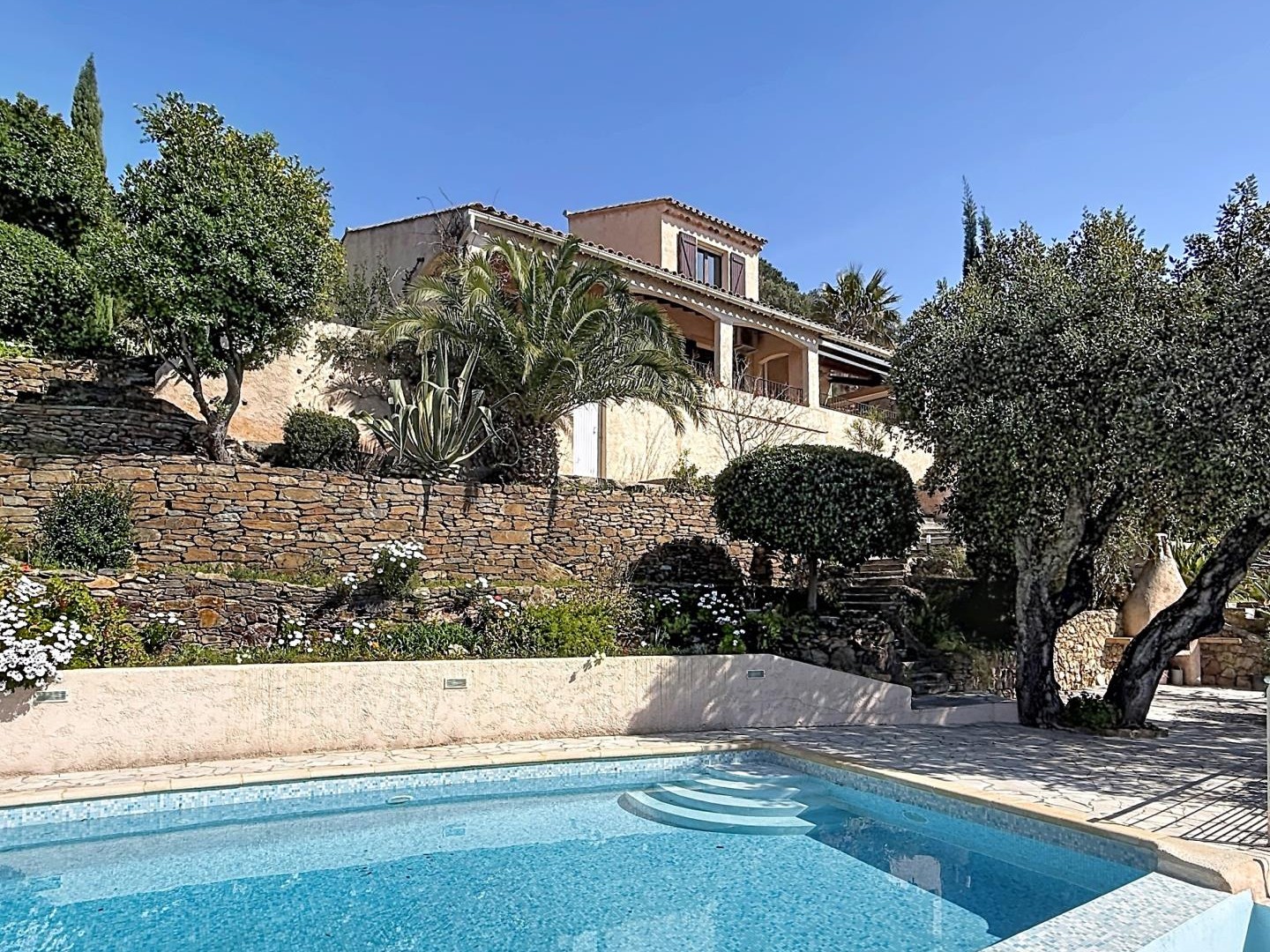Maison 5 pièces 160 m²