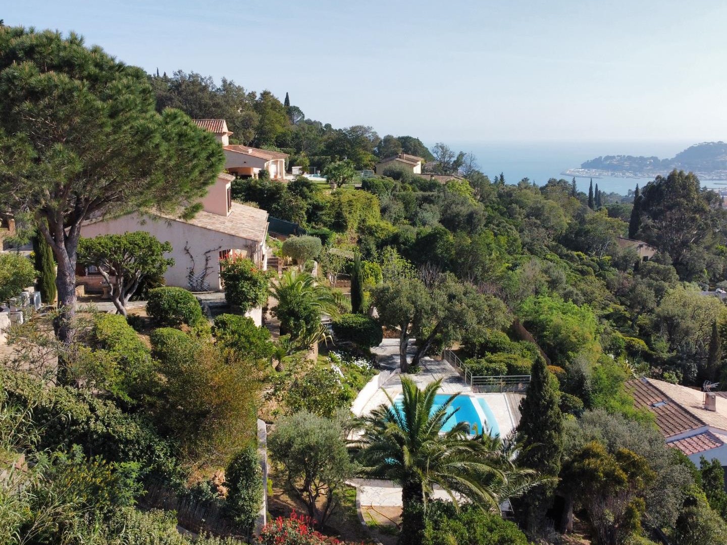Maison à vendre - 5 pièces - 160m2 - Cavalaire-Sur-Mer (83240)