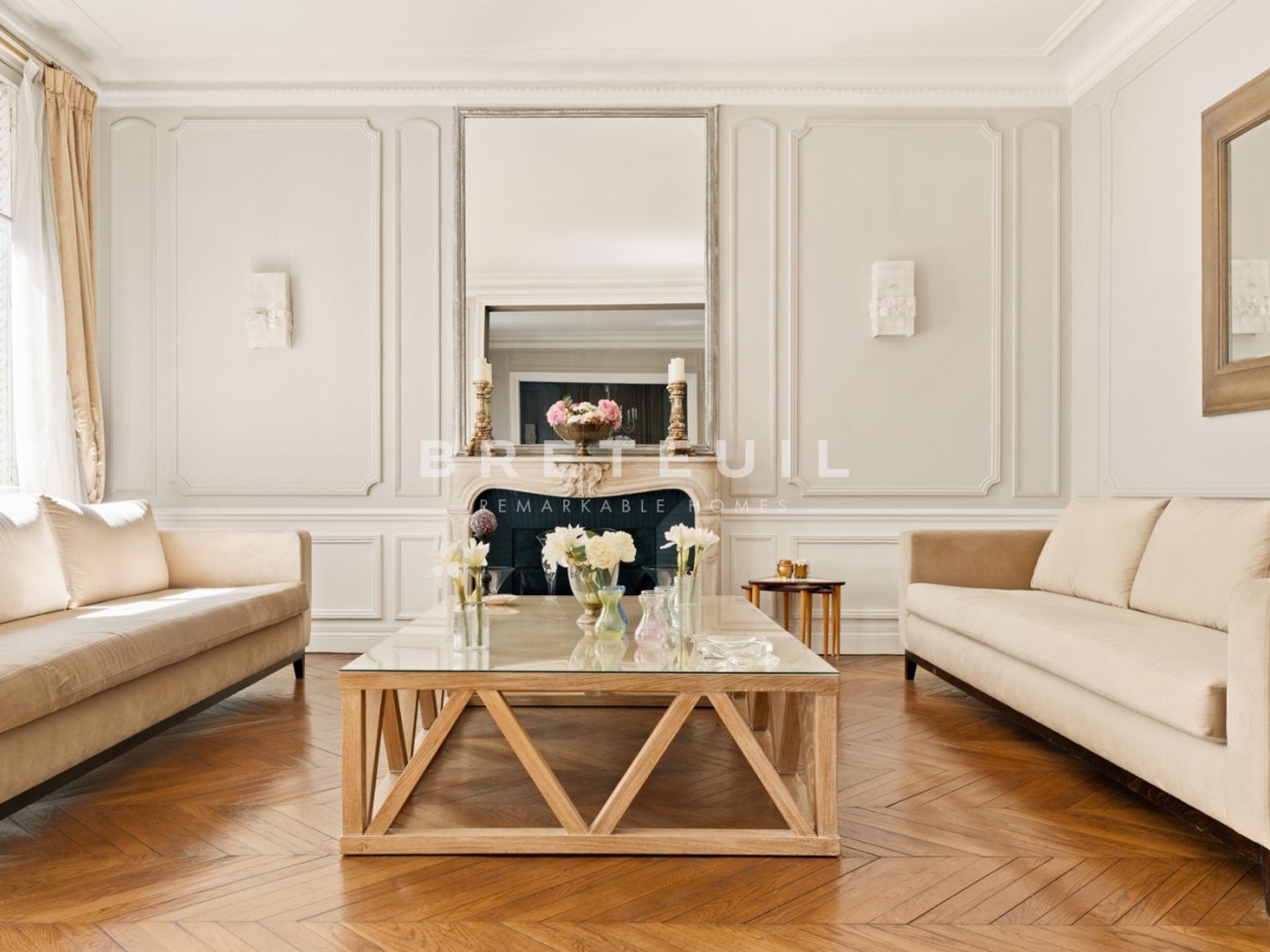 Appartement à vendre - 6 pièces - 242m2 - Paris 16e (75016)