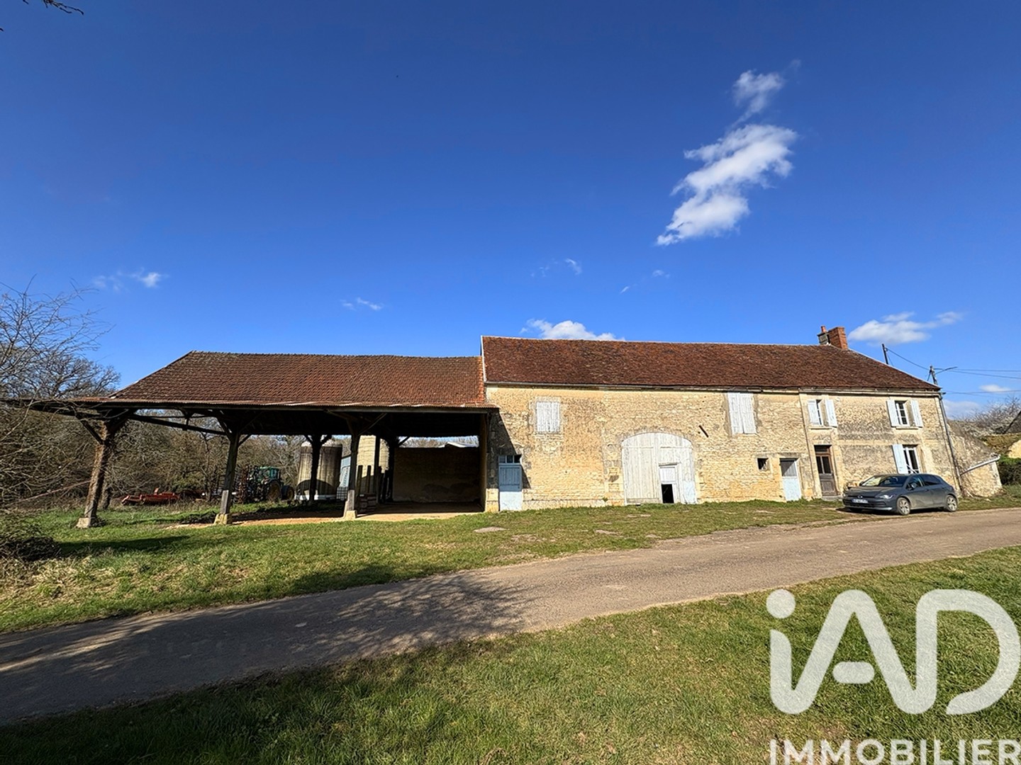 Maison à vendre - 4 pièces - 69m2 - Étais-La-Sauvin (89480)
