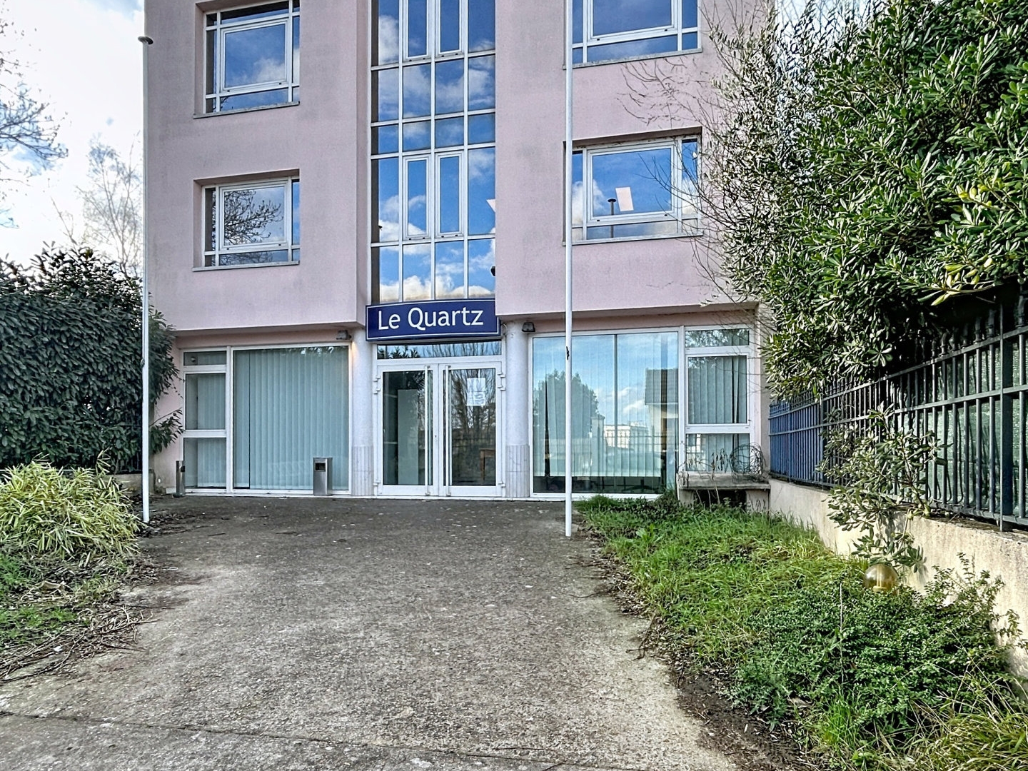 Opportunité d'investissement. A vendre Immeuble de bureaux s