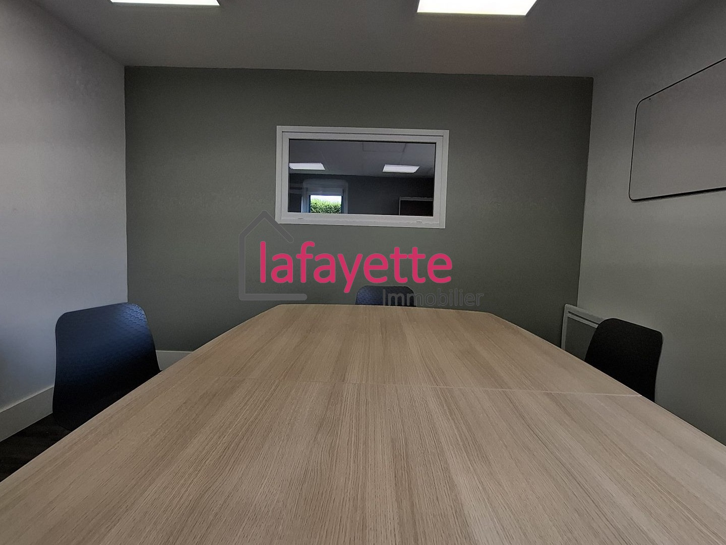 Immeuble à vendre - 740m2 - Bretteville-Sur-Odon (14760)