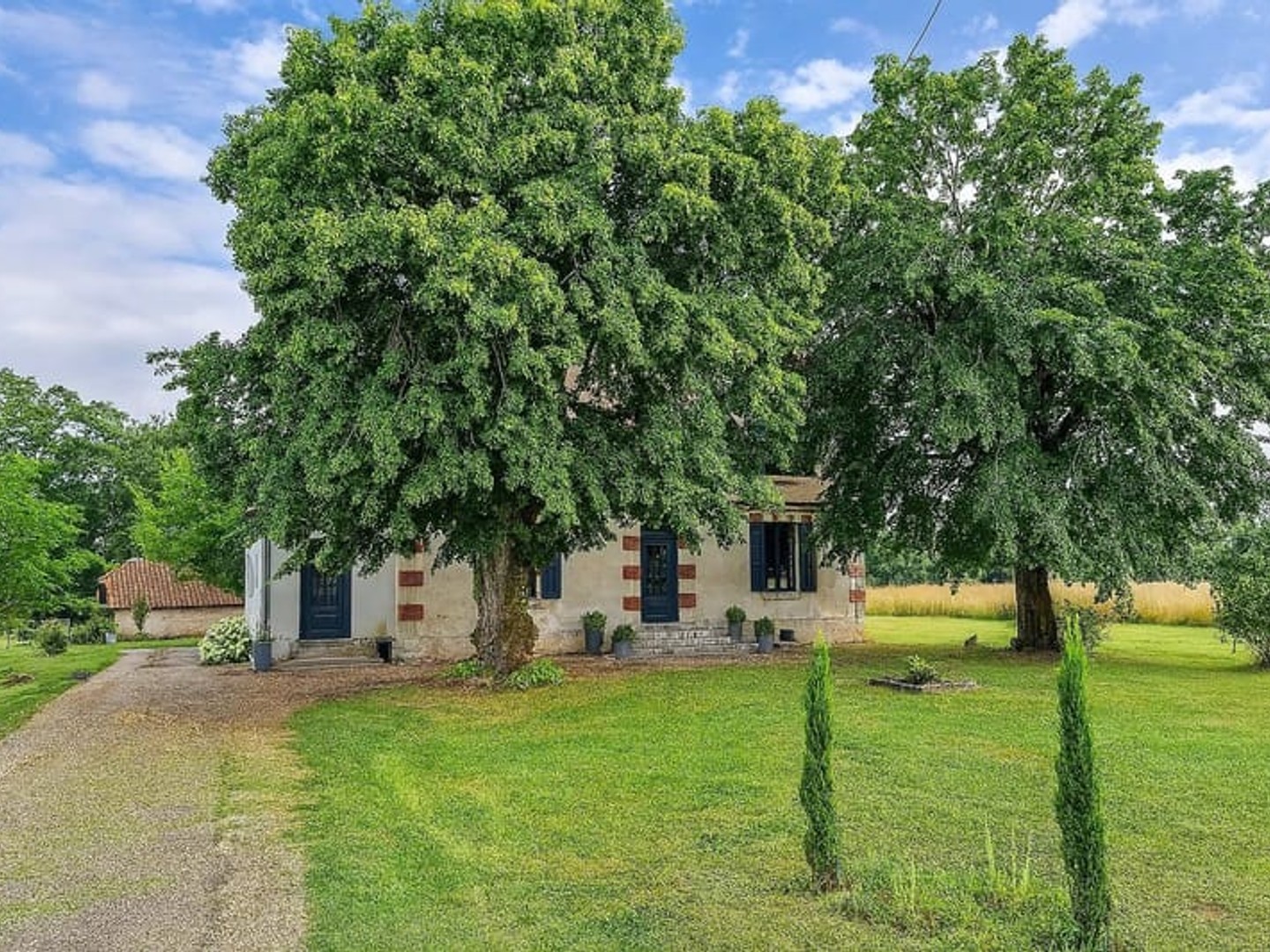 Maison à vendre - 9 pièces - 262m2 - Casseneuil (47440)