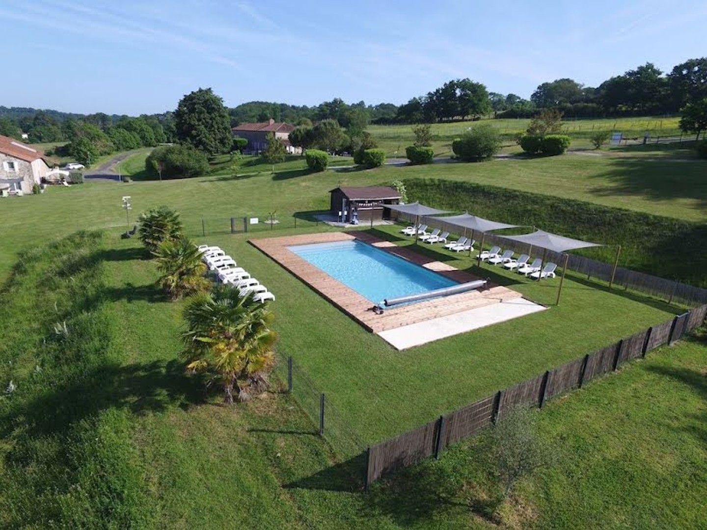 Maison à vendre - 34 pièces - 1270m2 - Availles-Limouzine (86460)