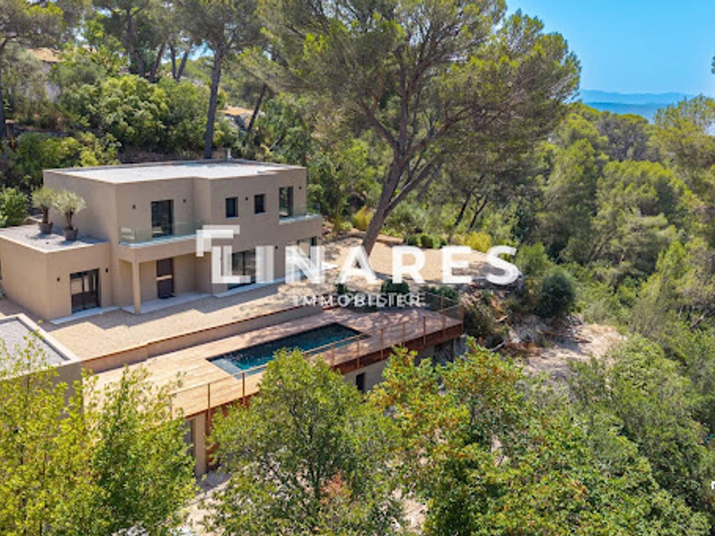 Maison 7 pièces 226 m²