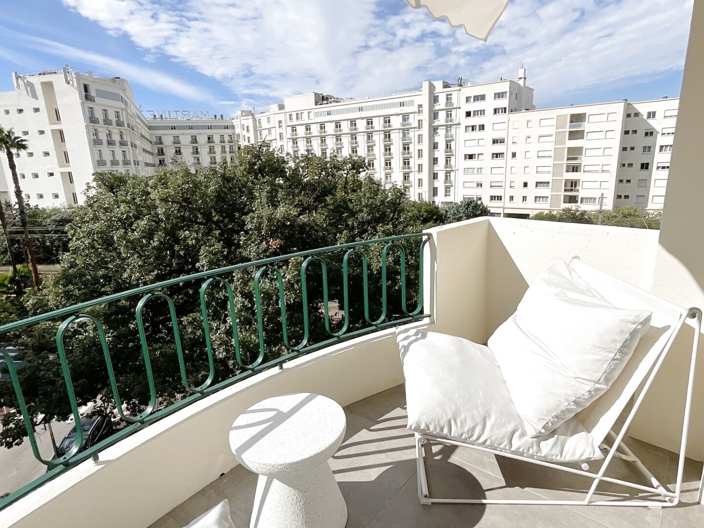 BEL APPARTEMENT T4, BALCON + GARAGE + CAVE, DIRECT CROISETTE