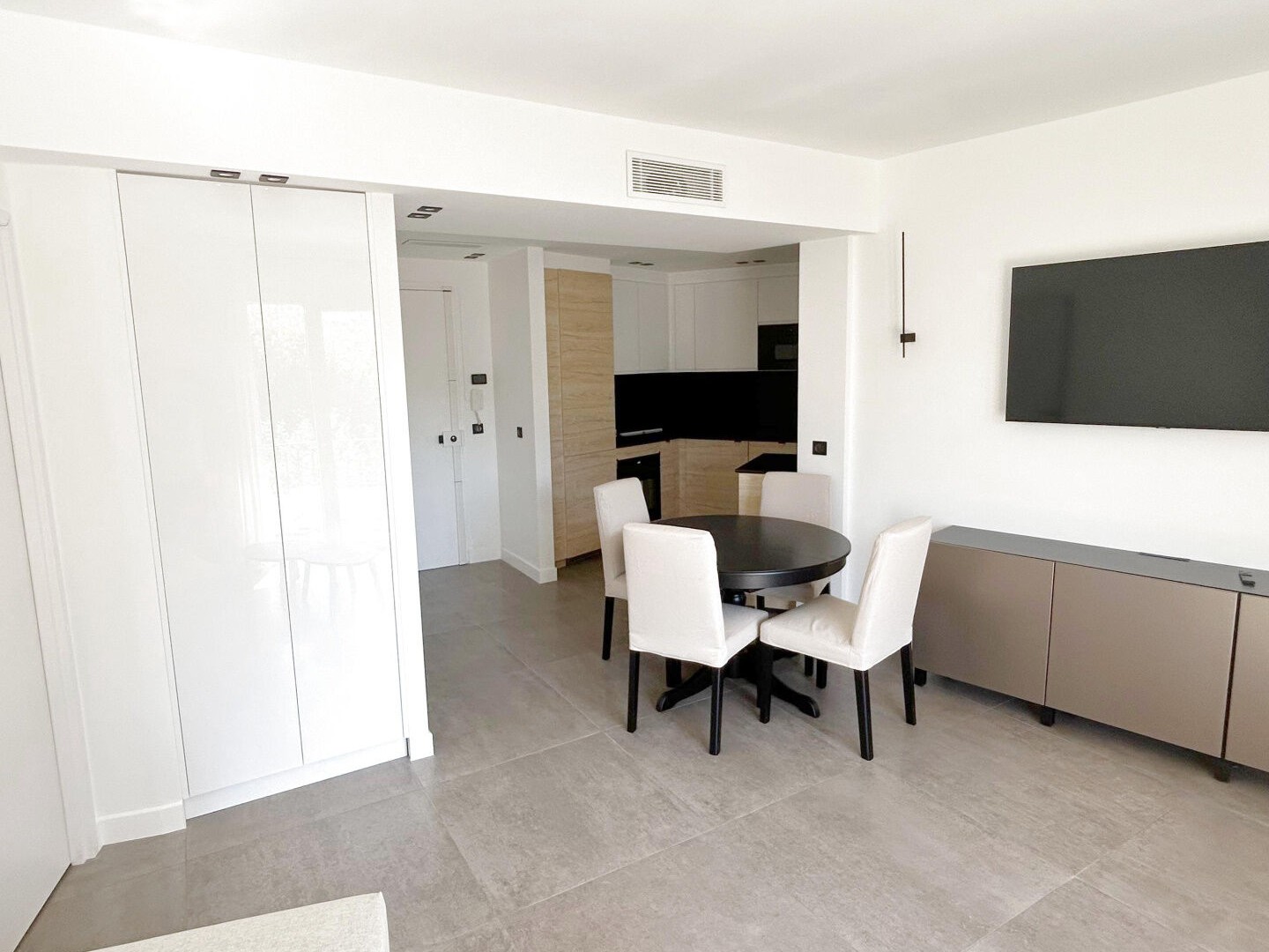 Appartement à vendre - 4 pièces - 75m2 - Cannes (06400)