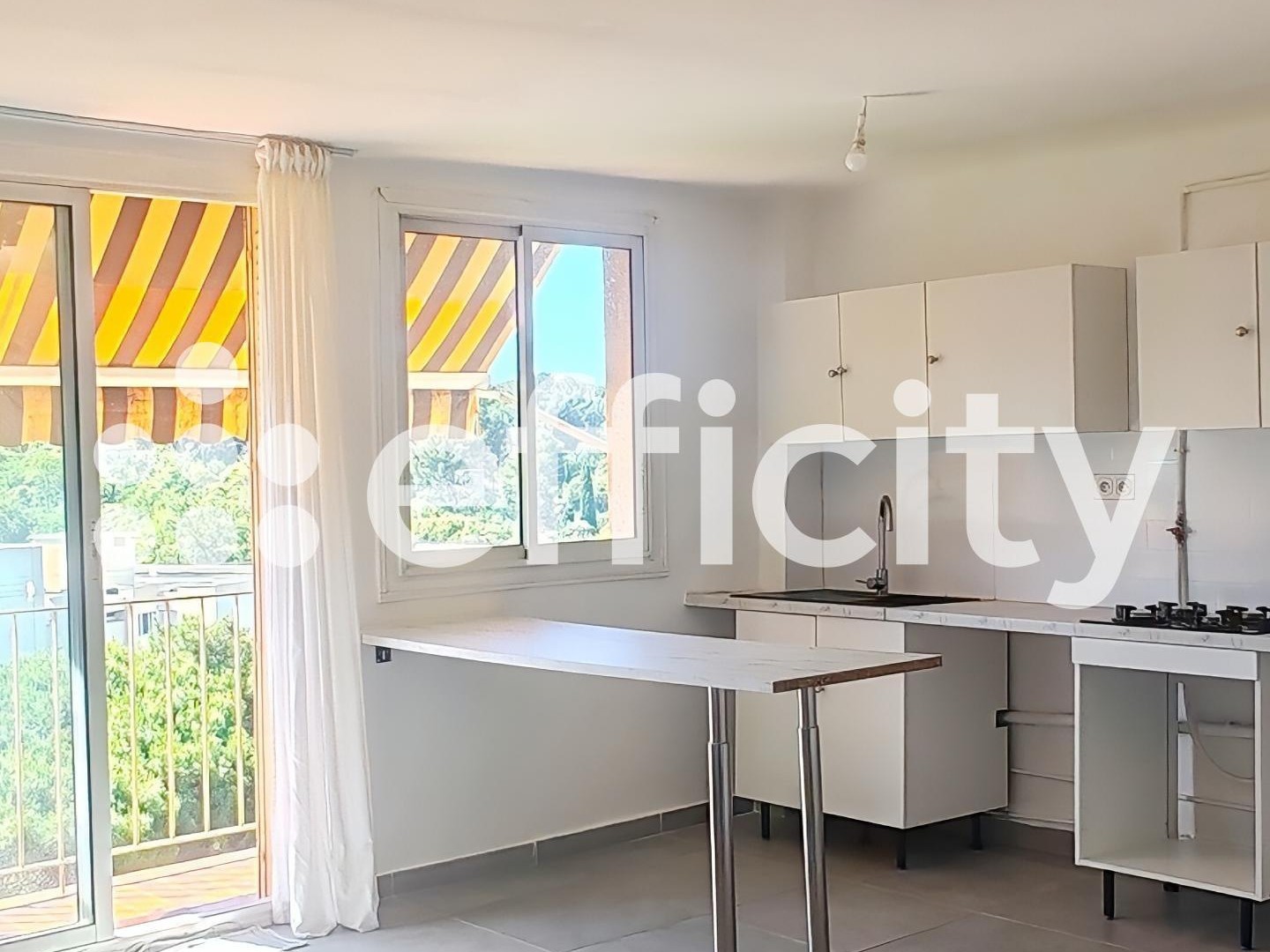 Appartement à vendre - 3 pièces - 54m2 - Marseille 14e (13014)