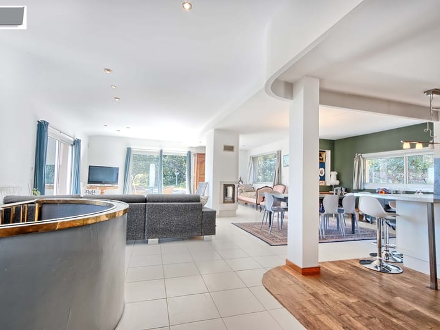 Maison à vendre - 6 pièces - 240m2 - Toulon (83000)
