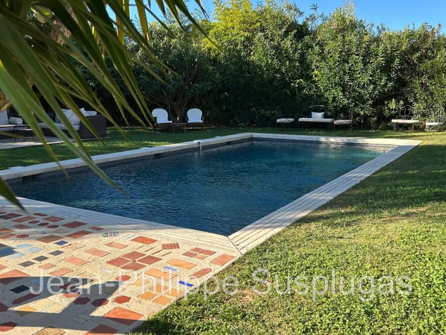 Maison à vendre - 16 pièces - 380m2 - Saint-Cyr-Sur-Mer (83270)