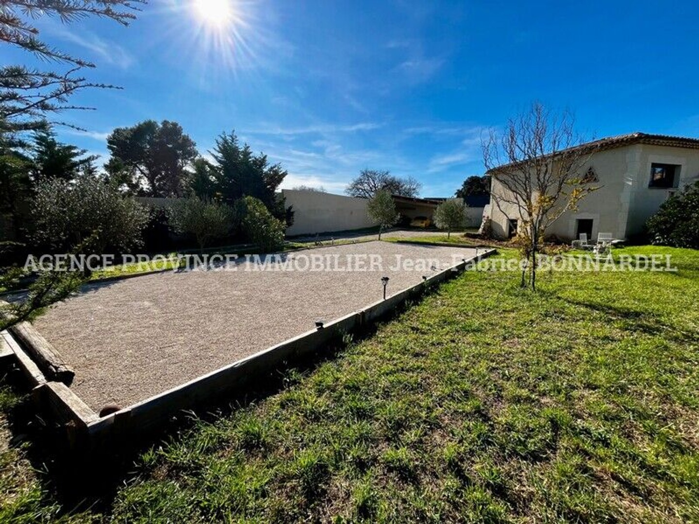 Maison à vendre - 6 pièces - 268m2 - Sainte-Cécile-Les... (84290)